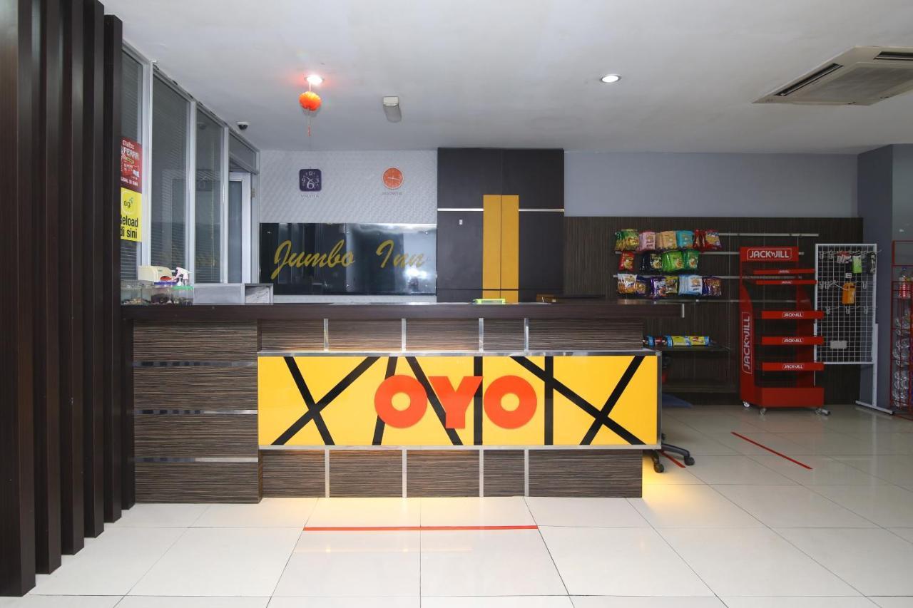 Oyo 90136 Jumbo Inn Kuching Eksteriør bilde